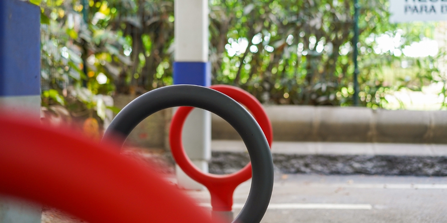 Sagulpa estrena parkings para bicis y patinetas en San Bernardo y Metropol