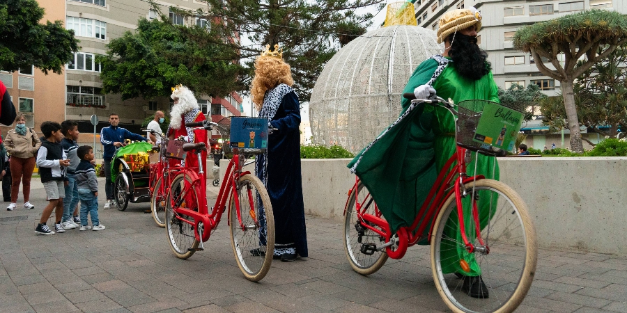 Sítycleta Sin Límites acompaña a los RRMM en su paseo sostenible por LPGC