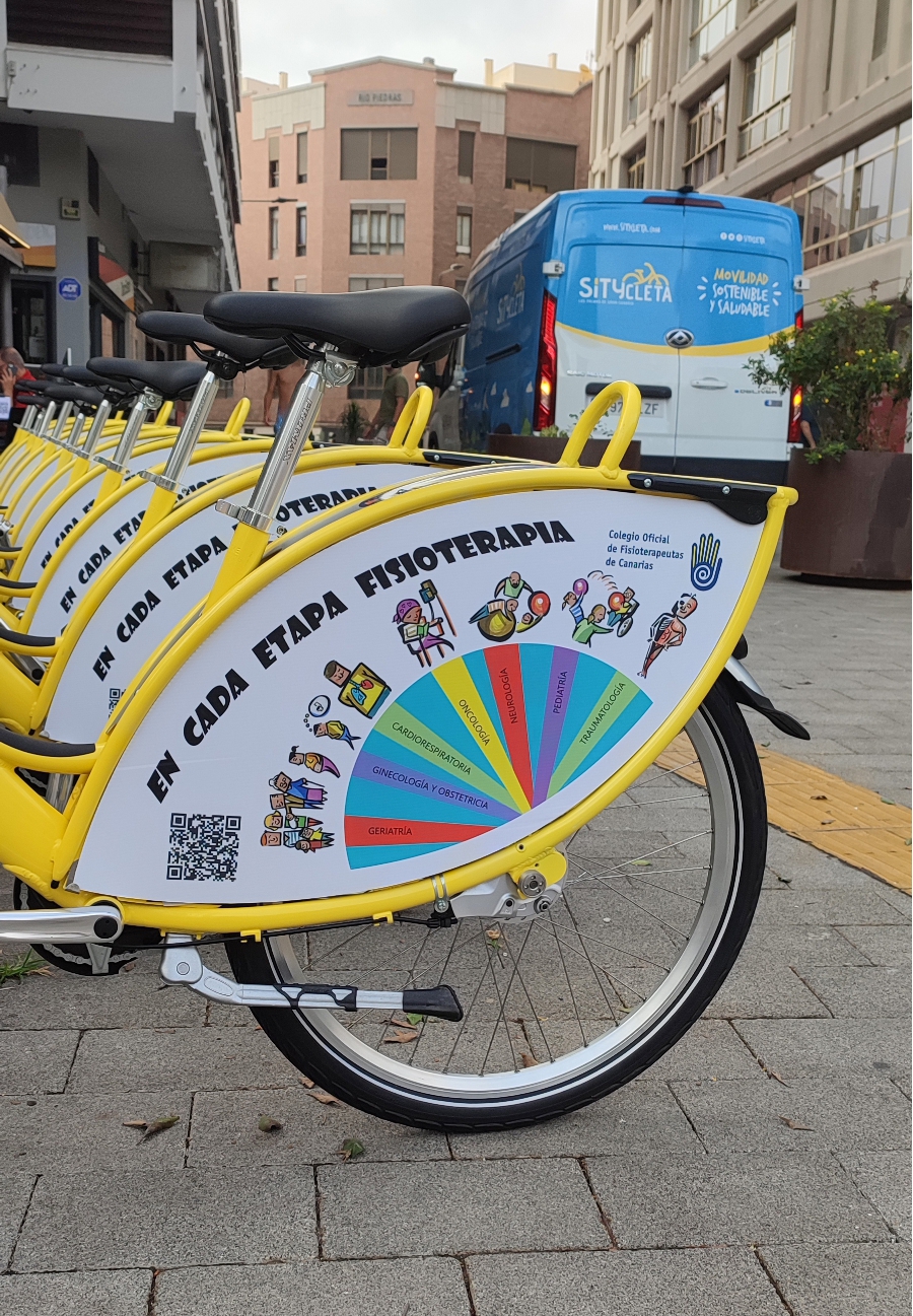 Sítycleta visibiliza la labor de los fisioterapeutas de Las Palmas a través de la movilidad sostenible 