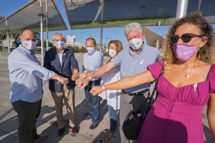 Sítycleta 'saca pecho' contra el cáncer de mama y vuelve a vestirse de rosa