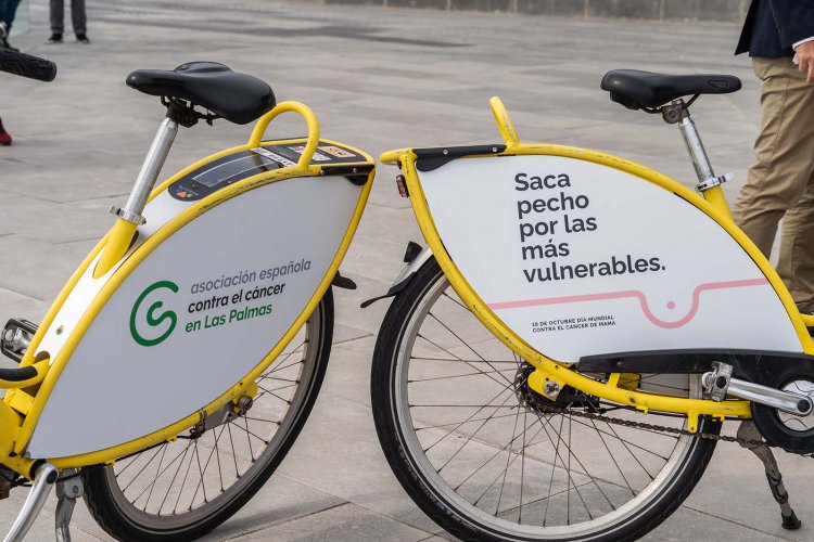 Sítycleta, un año más, se tiñe de rosa contra el cáncer de mama
