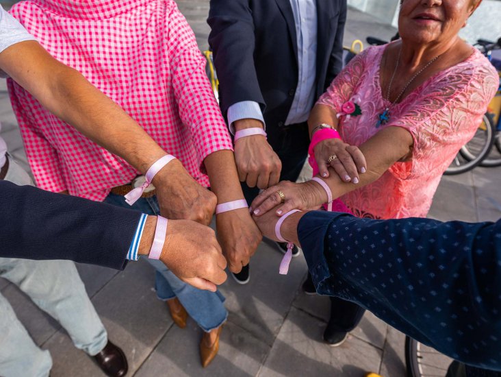 El rosa de la Asociación Española Contra el Cáncer se sube a la Sítycleta